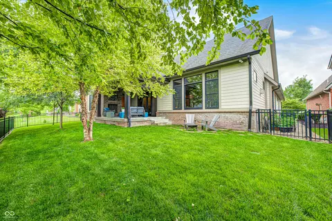 Exterior - 534 Dylan Dr, Carmel, IN 46032 photo 5 of 7