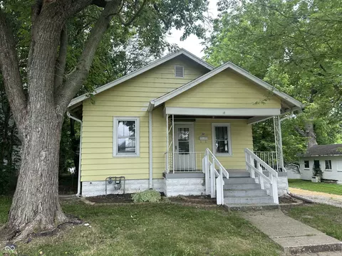 28 Beveridge, Greencastle, IN 46135