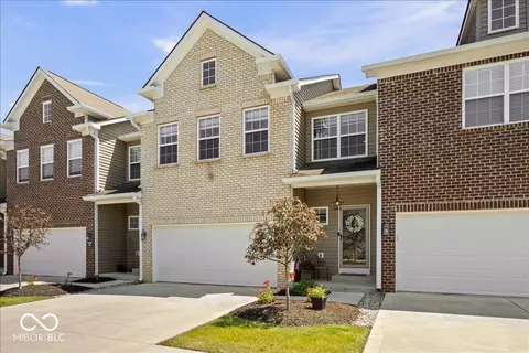 9749 Thorne Cliff Way UNIT 102, Fishers, IN 46037