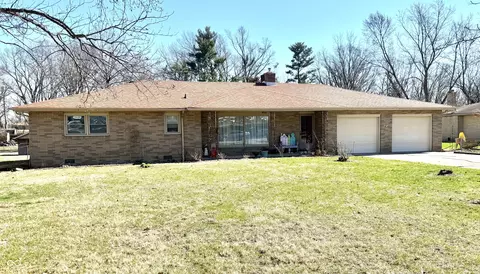 616 Vermillion Ct, Anderson, IN 46012