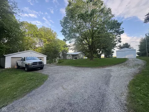 2049 E 400 S, Crawfordsville, IN 47933