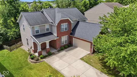 10929 Glazer Way, Fishers, IN 46038