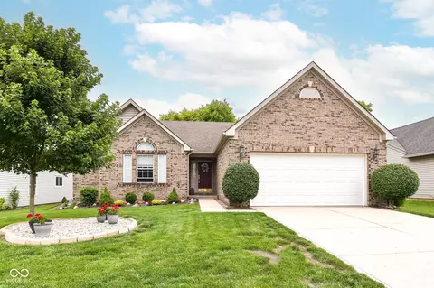 10463 Becker Ct, Fishers, IN 46038