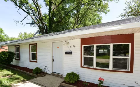 9226 Rochelle Dr, Indianapolis, IN 46235