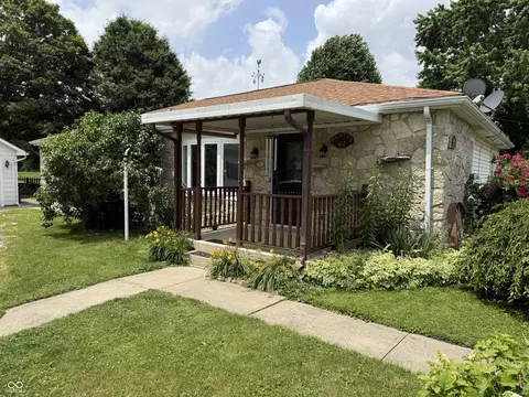 42 N Leota St, Orestes, IN 46063
