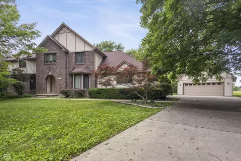 3022 Walnut Ct, Greenfield, IN 46140