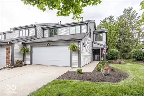 8207 Shorewalk Dr, Indianapolis, IN 46236