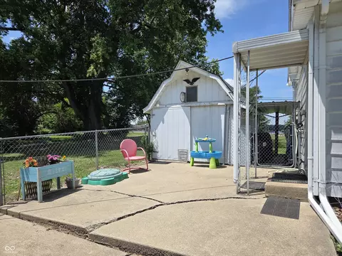 Exterior - 7337 E 1st Dr, Riley, IN 47871 photo 4 of 10