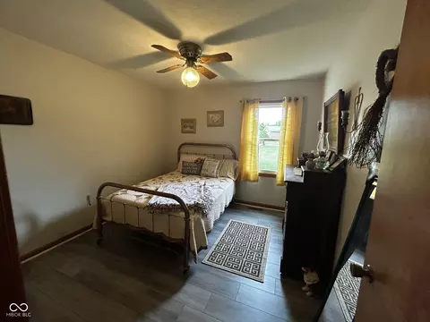 Bedroom - 4684 Hackberry Dr, Columbus, IN 47201 photo 3 of 3