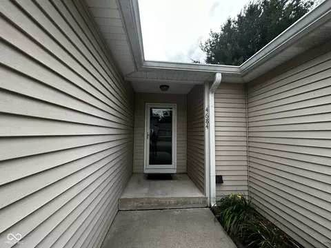 Exterior - 4684 Hackberry Dr, Columbus, IN 47201 photo 9 of 9