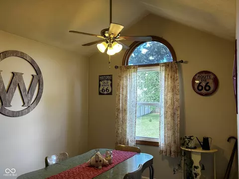 Dining - 4684 Hackberry Dr, Columbus, IN 47201 photo 1 of 2