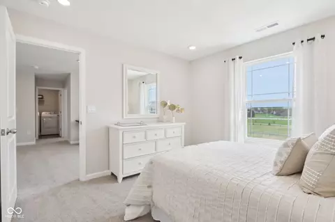 Bedroom - 6718 Elden Dr, Indianapolis, IN 46221 photo 3 of 14