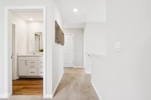 Entry Way - 6718 Elden Dr, Indianapolis, IN 46221 photo 7 of 8