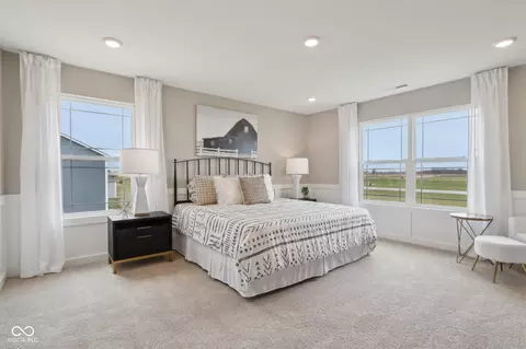 Bedroom - 6718 Elden Dr, Indianapolis, IN 46221 photo 10 of 14