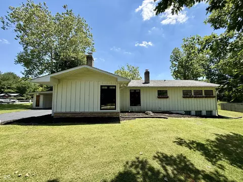 112 S 2nd St, Batesville, IN 47006