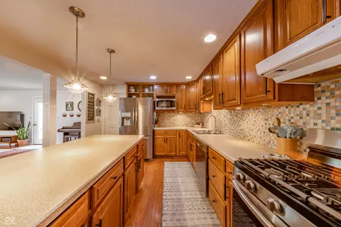 Kitchen - 4140 W 900 S, Pendleton, IN 46064 photo 3 of 6