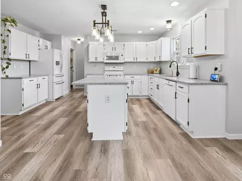 Kitchen - 7322 Fields Dr, Indianapolis, IN 46239 photo 2 of 6