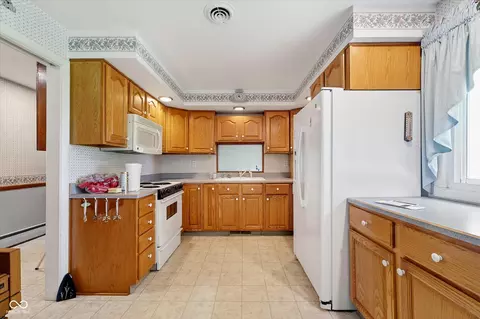 Kitchen - 11573 E County Road 600 N, Forest, IN 46039 photo 1 of 5