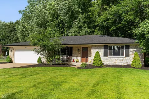 363 Shadow Hill Dr, Greenwood, IN 46142