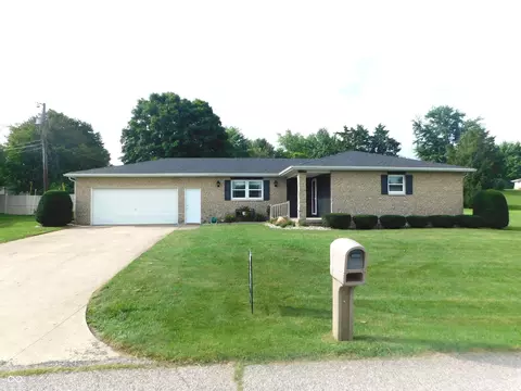 1037 E Tara Rd, Greensburg, IN 47240