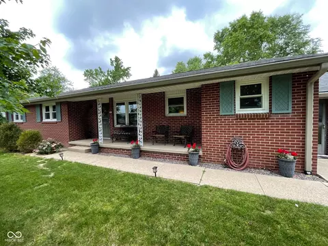302 W Anderson St, Rockville, IN 47872