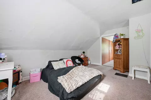 Bedroom - 107 West St, Dunreith, IN 47337 photo 4 of 4