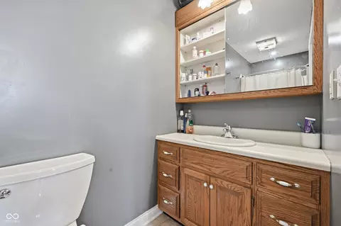 Bath - 107 West St, Dunreith, IN 47337 photo 1 of 2