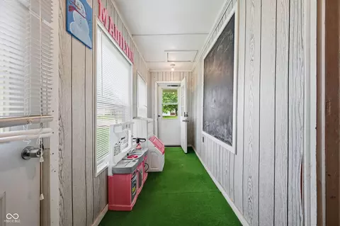 Entry Way - 107 West St, Dunreith, IN 47337 photo 1 of 1