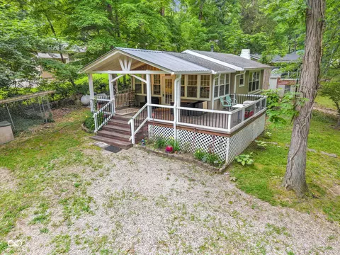 11033 Dogwood Ln, Cloverdale, IN 46120
