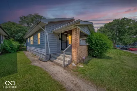 902 N Bosart Ave, Indianapolis, IN 46201