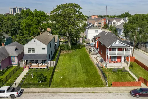 1824 Ruckle St, Indianapolis, IN 46202