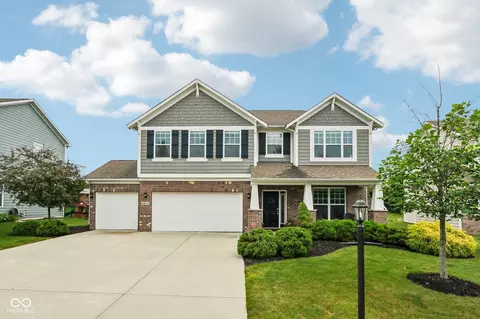 10137 Pepper Tree Ln, Noblesville, IN 46060
