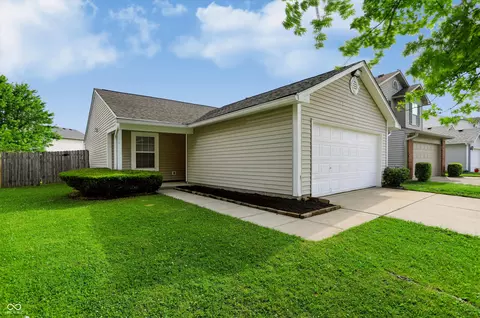 6648 Greendale Ln, Indianapolis, IN 46241