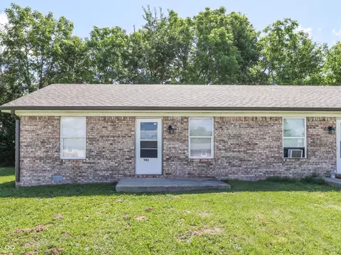 1145-1155 Leota Dr, Martinsville, IN 46151