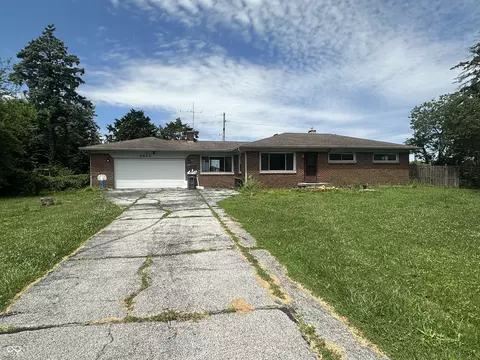 8022 Meadow Ln, Indianapolis, IN 46227