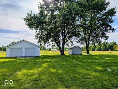 Exterior - 8091 S 100 E, Pendleton, IN 46064 photo 3 of 4