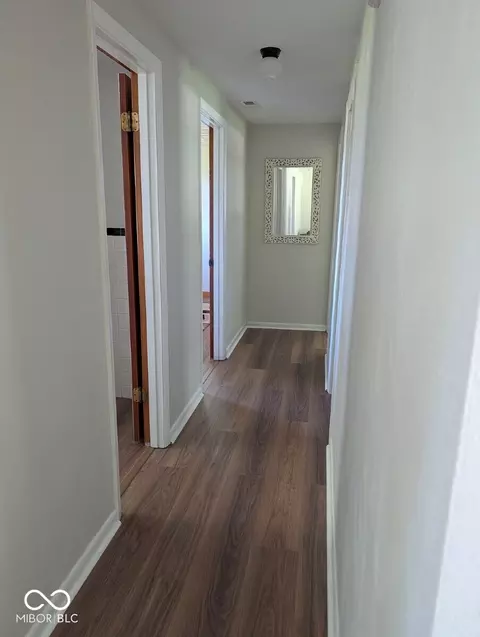 Entry Way - 8091 S 100 E, Pendleton, IN 46064 photo 1 of 2