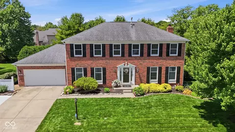 8404 Eastbay Dr, Indianapolis, IN 46236