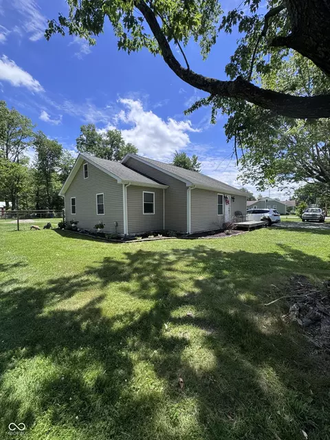 8951 S State Road 58, Columbus, IN 47201