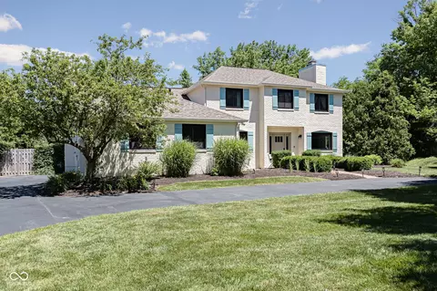 11499 Valley Meadow Dr, Zionsville, IN 46077