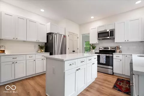 Kitchen - 6279 Dover Ct, Fishers, IN 46038 photo 3 of 4