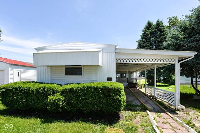 608 White St, Shirley, IN 47384