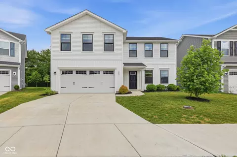 940 Red Hills Ct, Lebanon, IN 46052