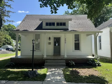 206 6th St, Covington, IN 47932