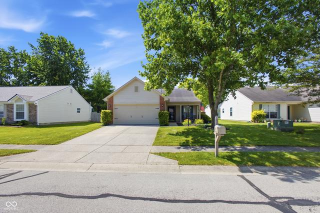 725 Chestnut Ln, Brownsburg, IN 46112