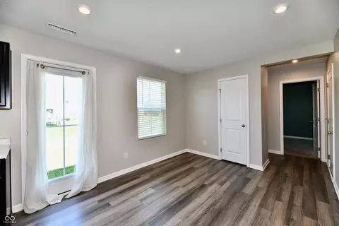 Entry Way - 9739 Oak Grove Dr, Pendleton, IN 46064 photo 1 of 5