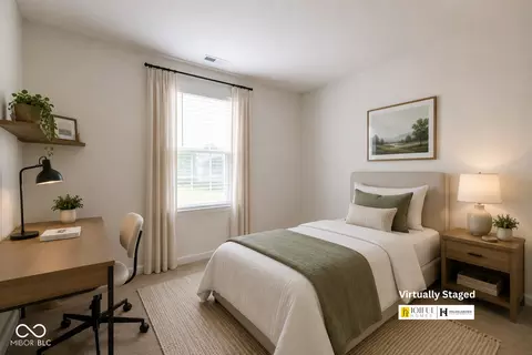 Bedroom - 9739 Oak Grove Dr, Pendleton, IN 46064 photo 11 of 12