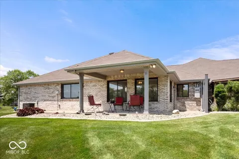 Exterior - 109 Bay Ridge Dr, Pendleton, IN 46064 photo 3 of 5