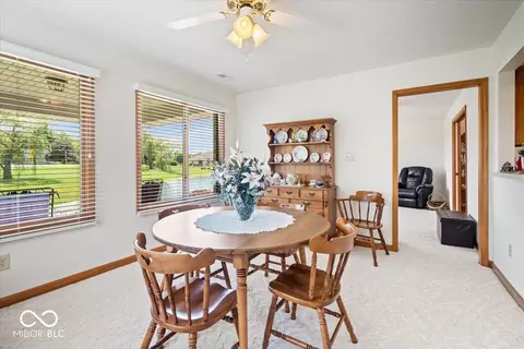 Dining - 109 Bay Ridge Dr, Pendleton, IN 46064 photo 2 of 3