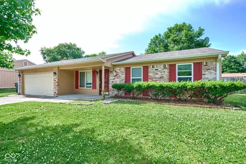 805 Burr Oak Dr, Indianapolis, IN 46217